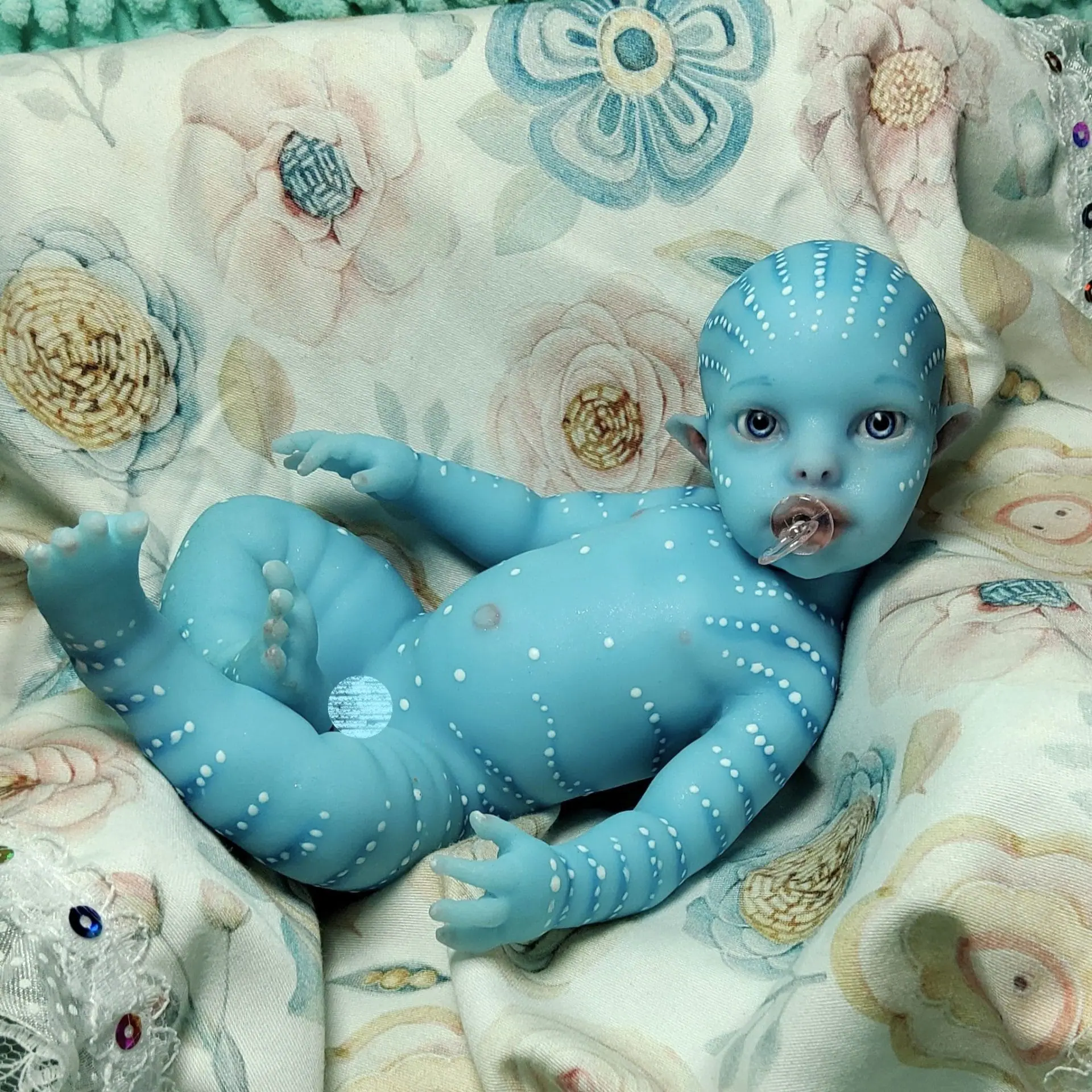 Amazing silicone reborn avatar baby girl 22 cm 8 Reborn avatar baby doll in gift box