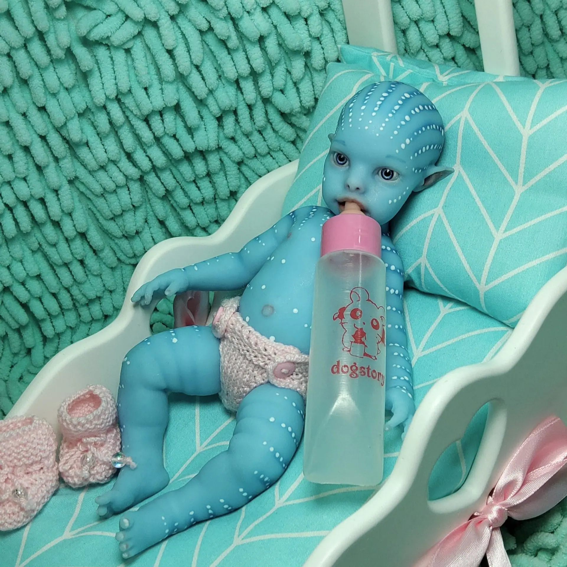 Amazing silicone reborn avatar baby girl 22 cm 7 Silicone avatar baby doll with accessories