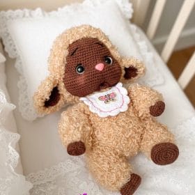 Crochet pattern Lamb Molly.